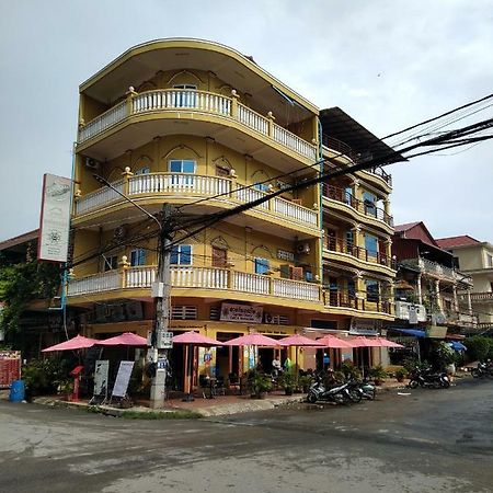 Captain Chim S Guesthouse Kampot Exteriör bild