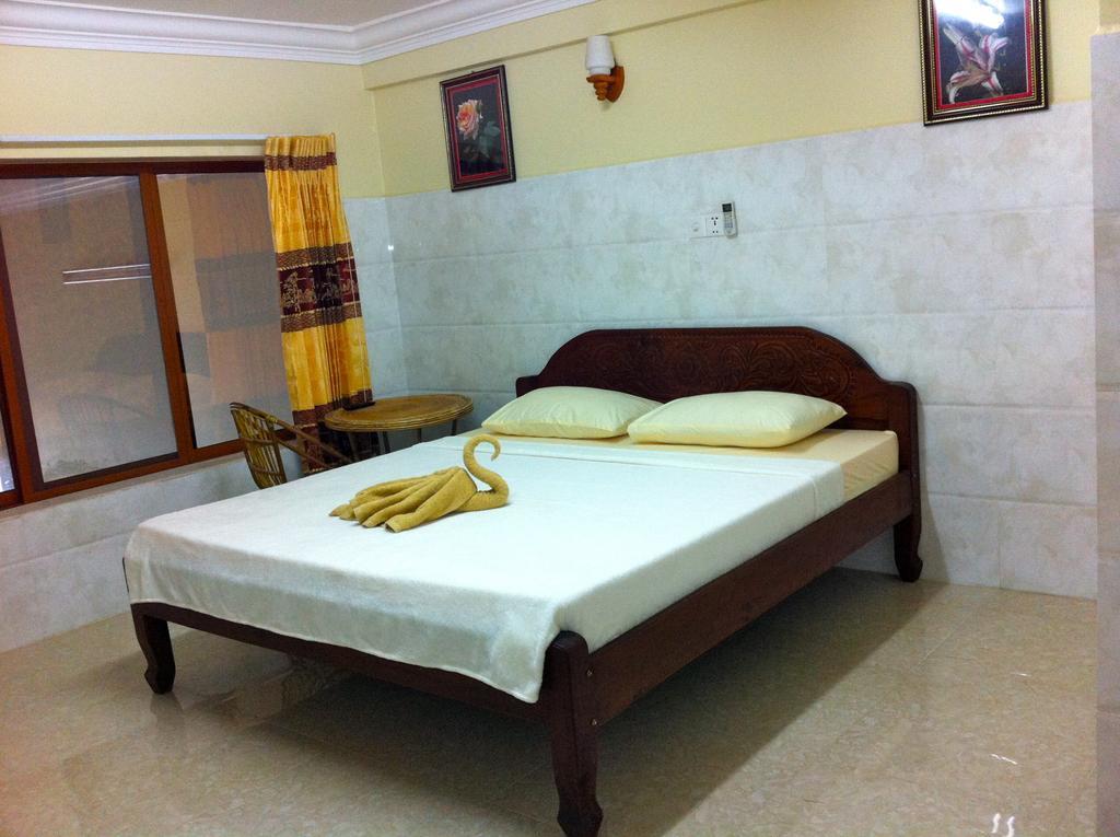 Captain Chim S Guesthouse Kampot Rum bild